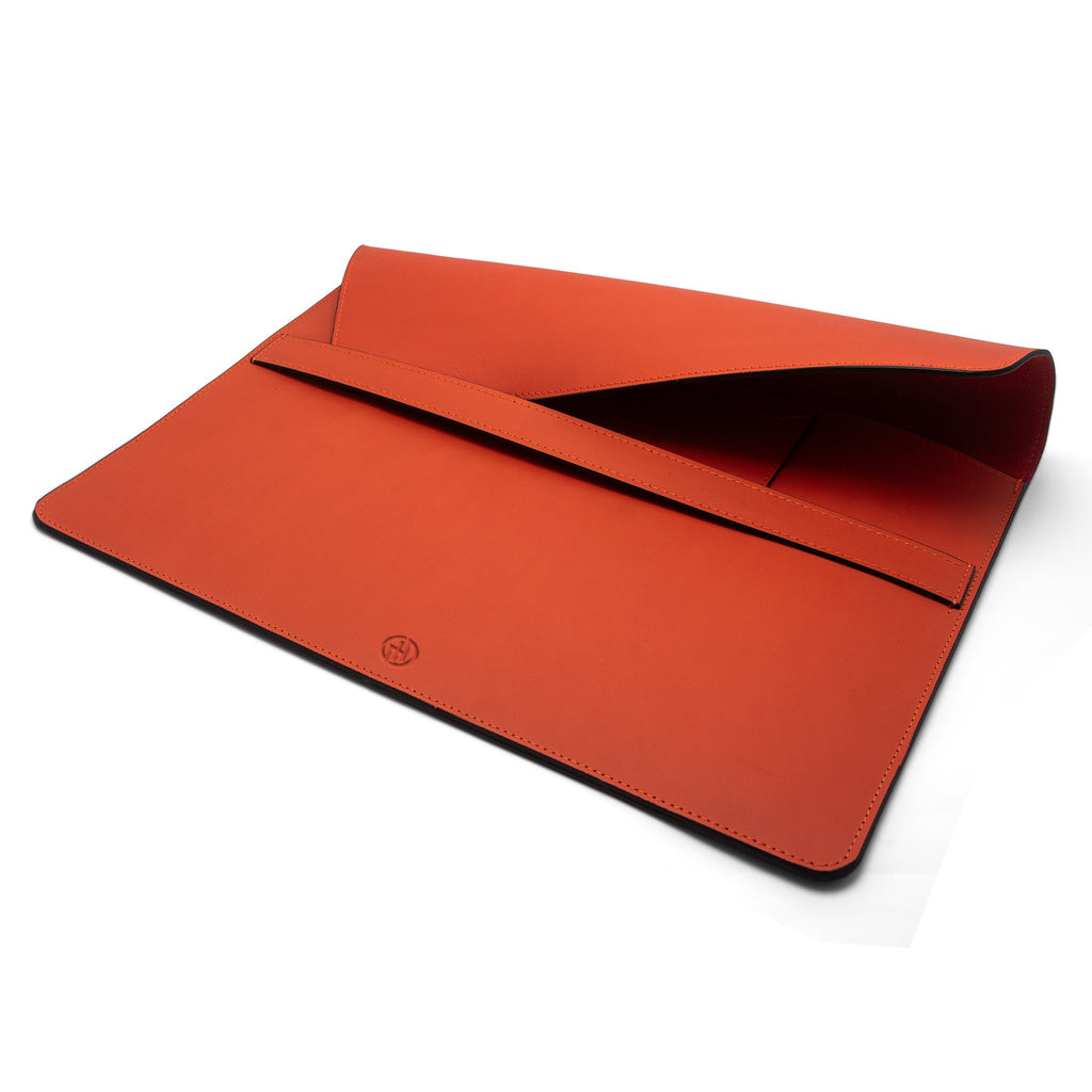 Elegance Leather Sleeve – Premium Full-Grain Cow Leather MacBook & iPad Case